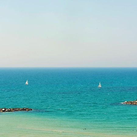 Excellent Beachfront Apt W/ Pool Access By Sea N' Rent Tel Aviv Luaran gambar