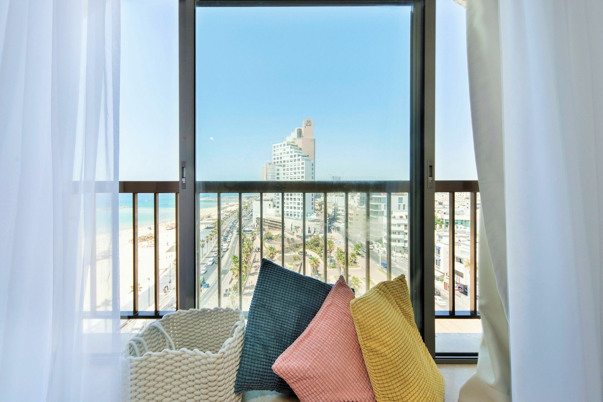 Excellent Beachfront Apt W/ Pool Access By Sea N' Rent Tel Aviv Luaran gambar