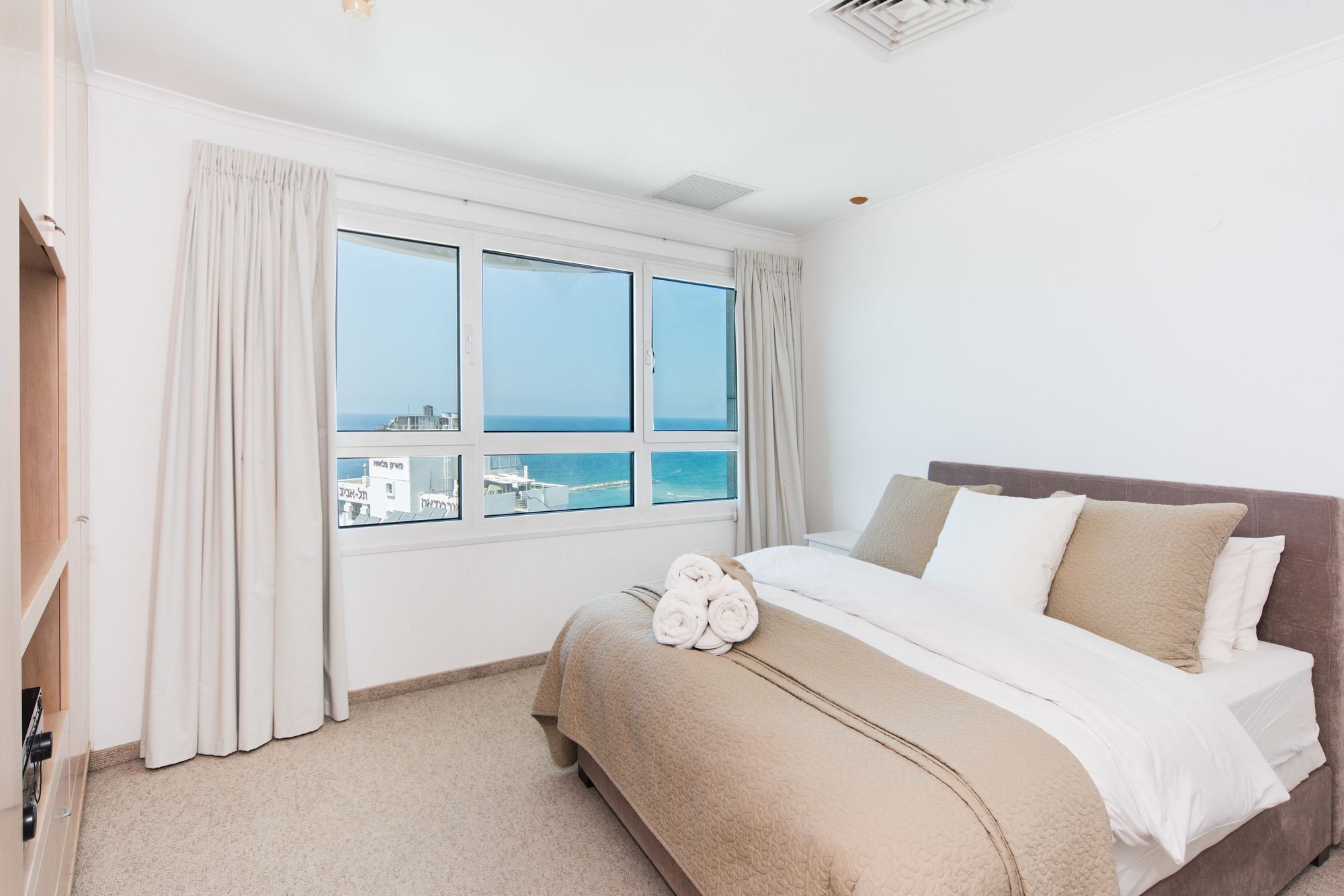 Excellent Beachfront Apt W/ Pool Access By Sea N' Rent Tel Aviv Luaran gambar
